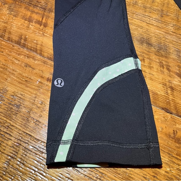 Lululemon Leggings: Inspire Crop II Black / Mint Moment Polk a Dot - Sz 4! 😁 - Picture 6 of 8